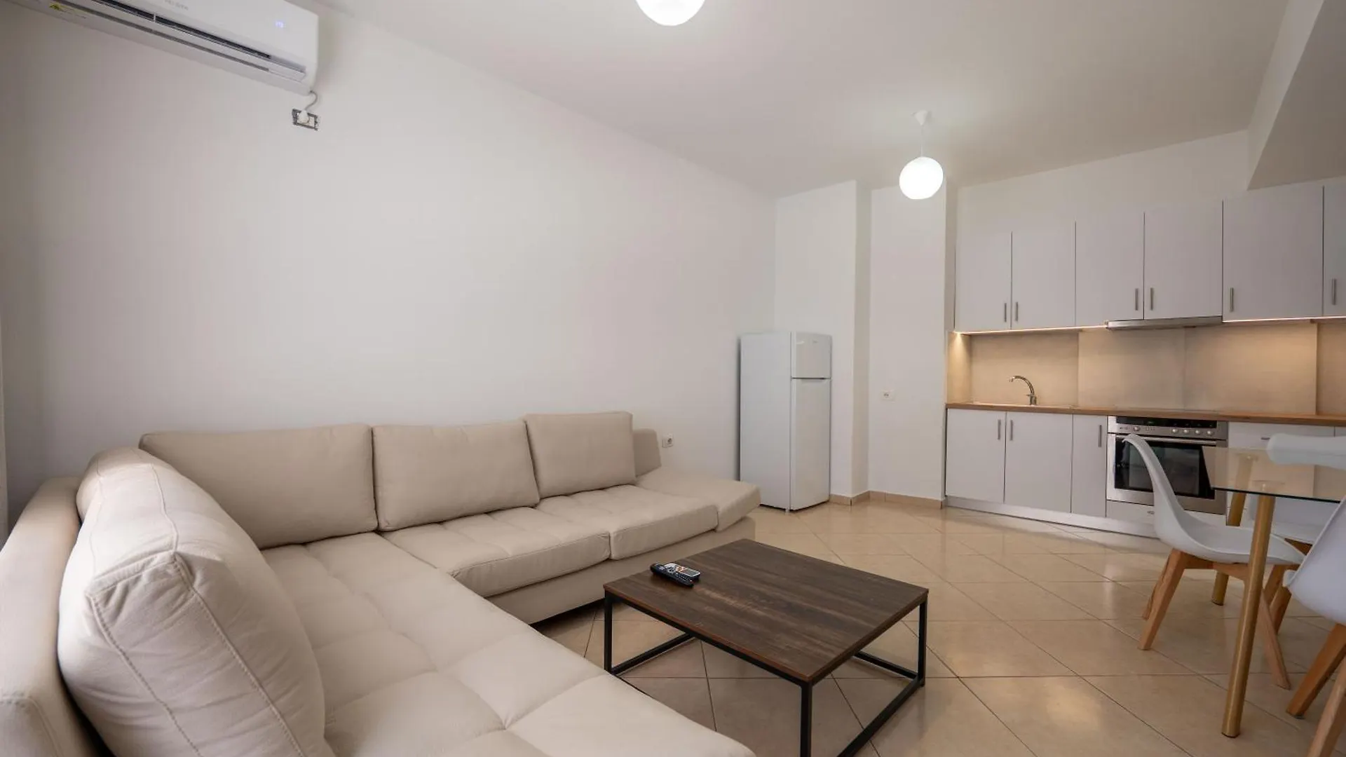 Meri'S Apartments 1 Sarande Albania